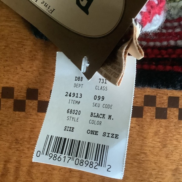 Fownes NWT Black Rectangular Winter Scarf with Striped Ends - Picture 11 of 11